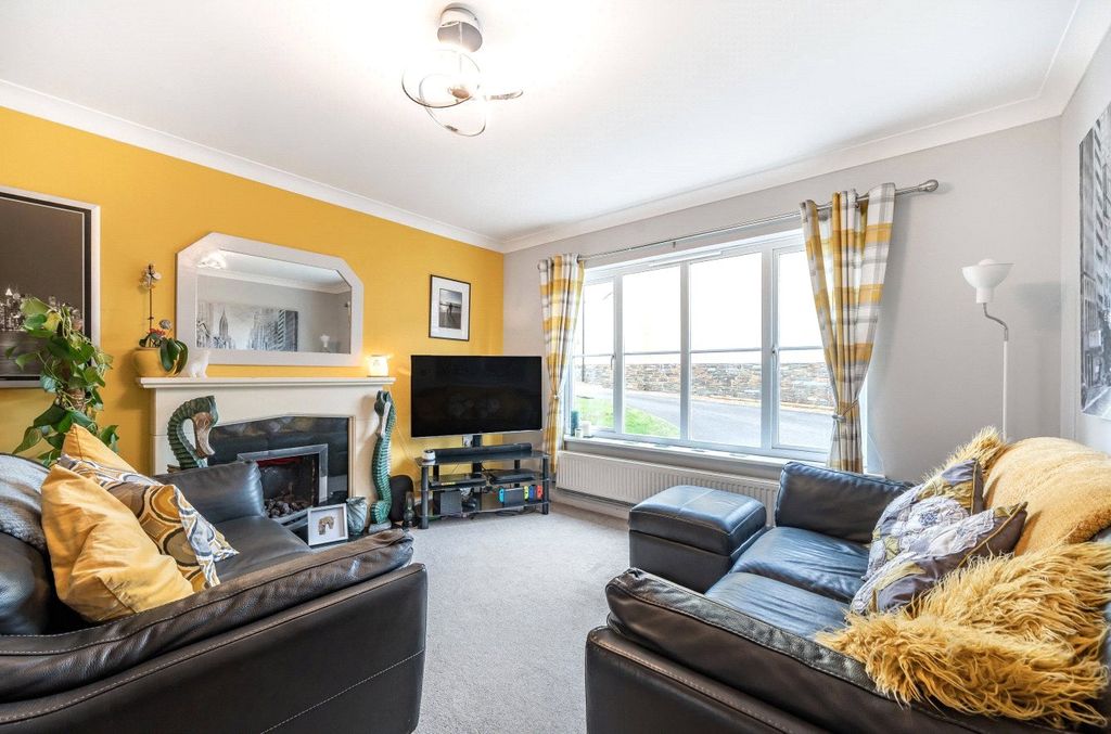 Property photo 2 of 15 2 - Picture No. 04