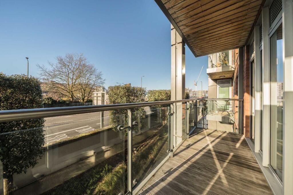 Property photo 1 of 8 Balcony