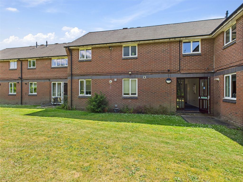 Property photo 3 of 10 Picture No. 02