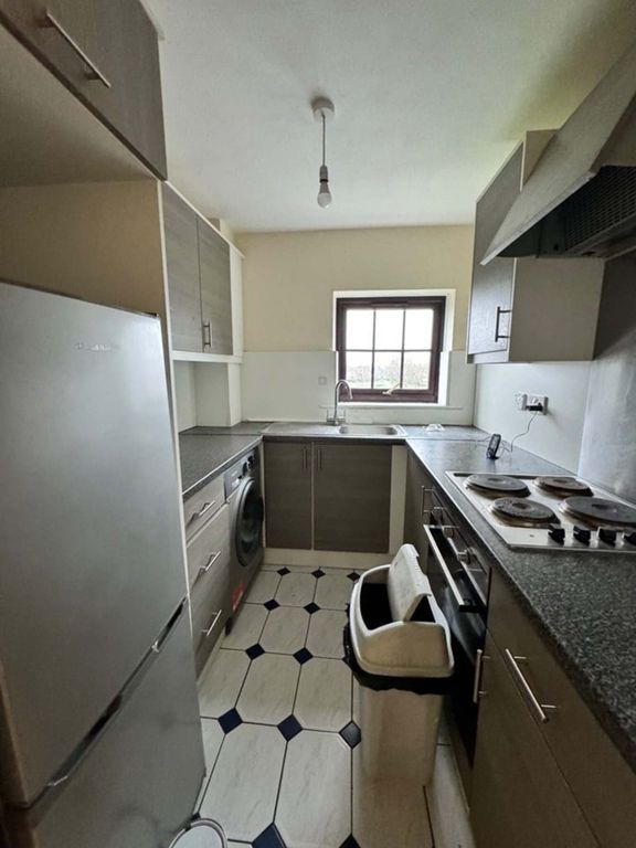 Property photo 1 of 3