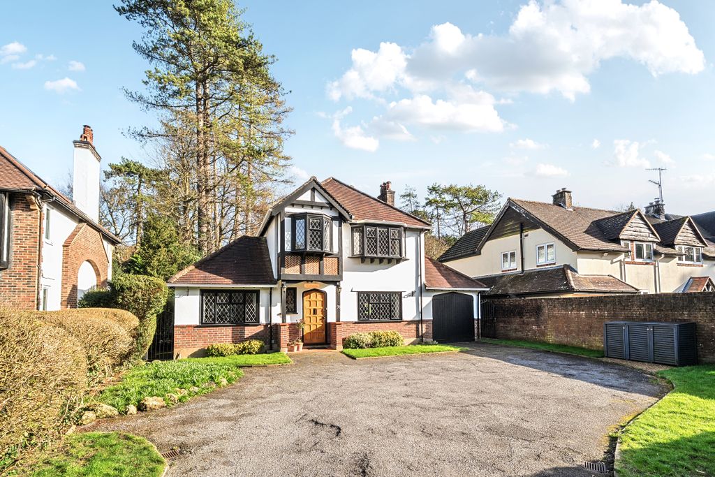 Property photo 1 of 18