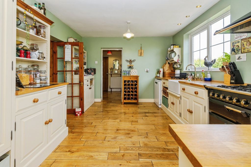 Property photo 3 of 34 Kitchen View 2