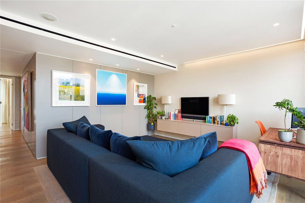 Property photo 1 of 13 Reception Room