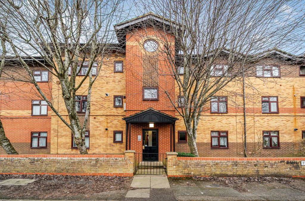 Property photo 1 of 8