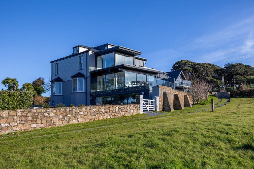 Property photo 1 of 31 Picture No. 07