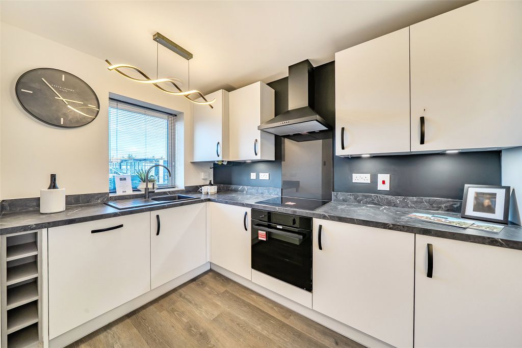 Property photo 3 of 22 Picture No. 24