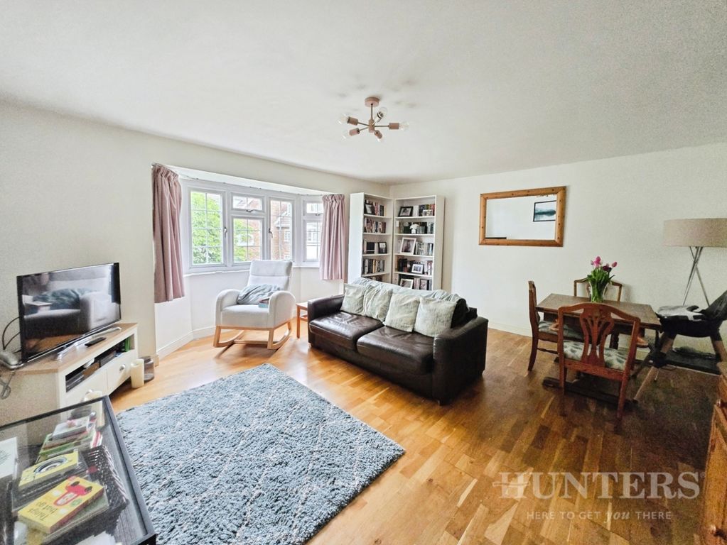 Property photo 2 of 19 Pbox-Img.Jpg