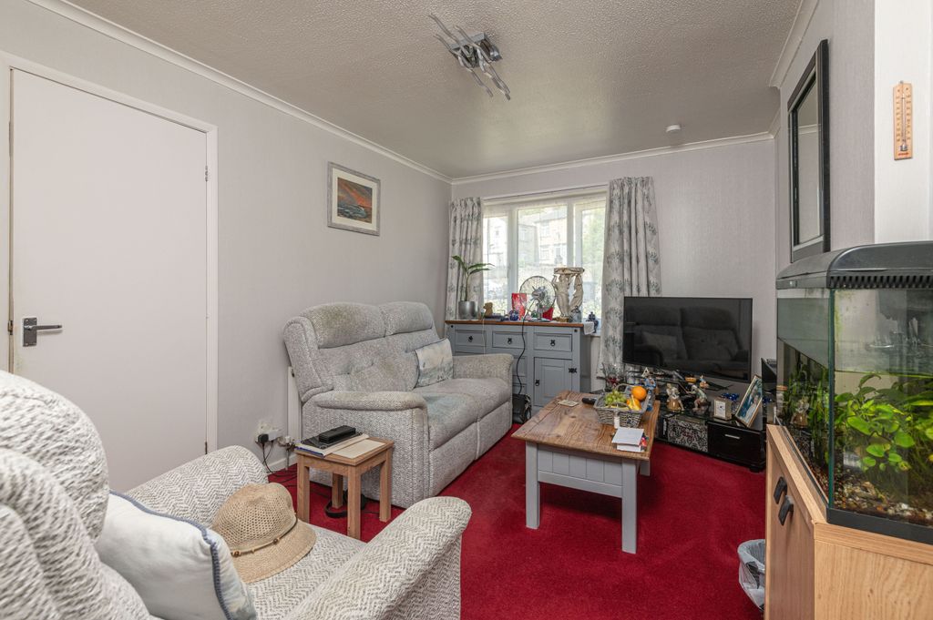 Additional image 4 of 1 bed flat for saleAcaster Drive, Bradford BD12