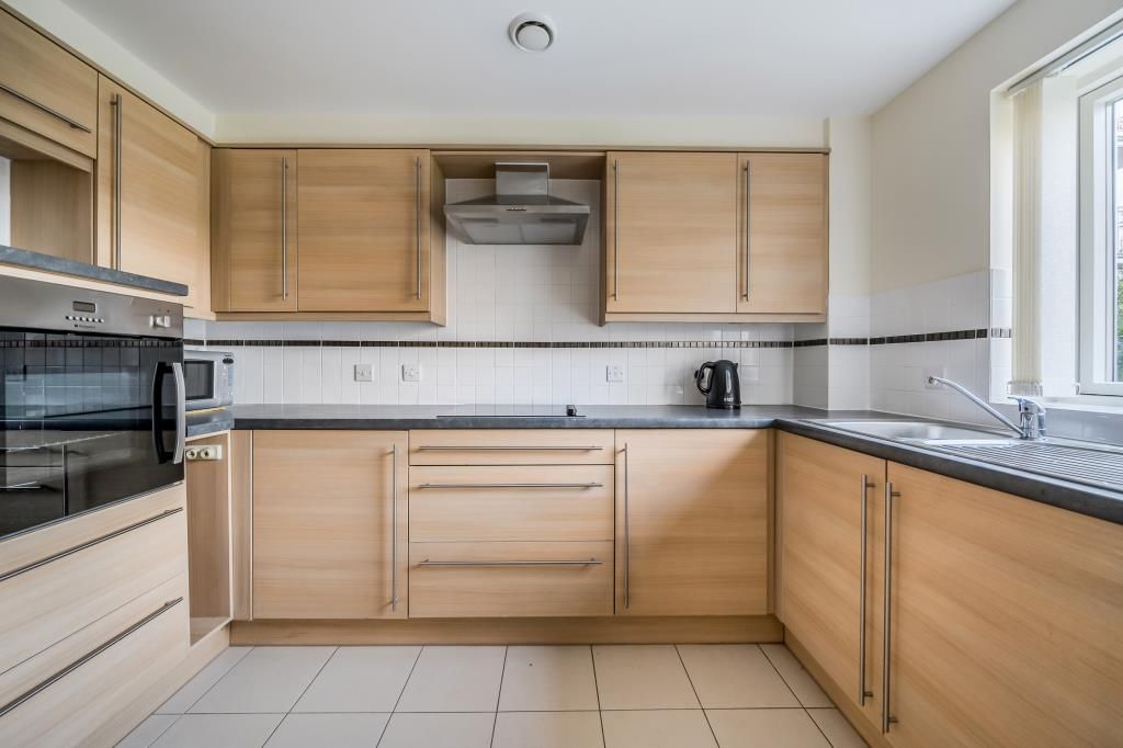 Property photo 3 of 22 Kitchen