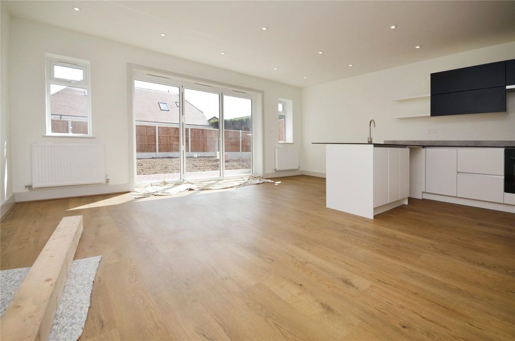 Property photo 3 of 11 Picture No. 09