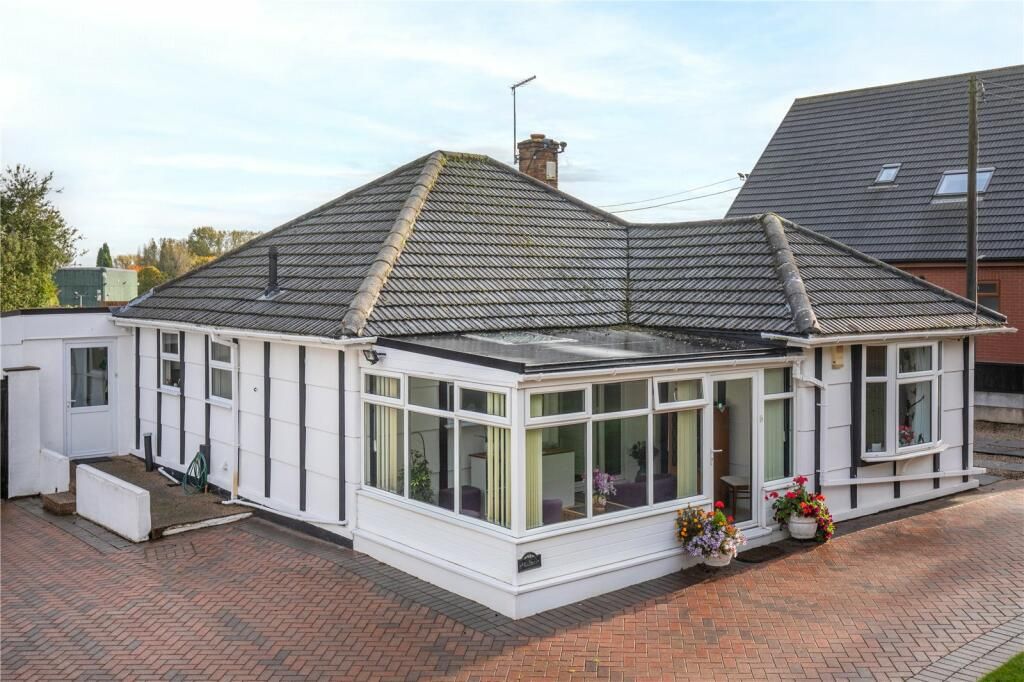 Property photo 2 of 24