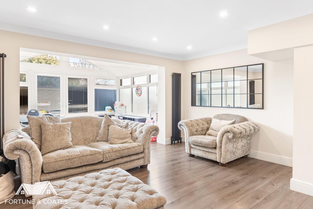 Property photo 2 of 23 Cunninghamrise_24.Jpg