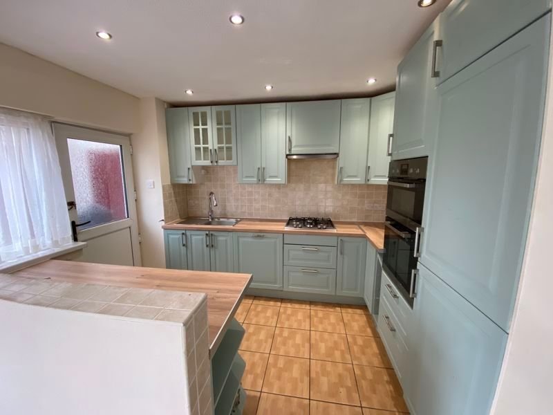 Property photo 3 of 18 Photo 4