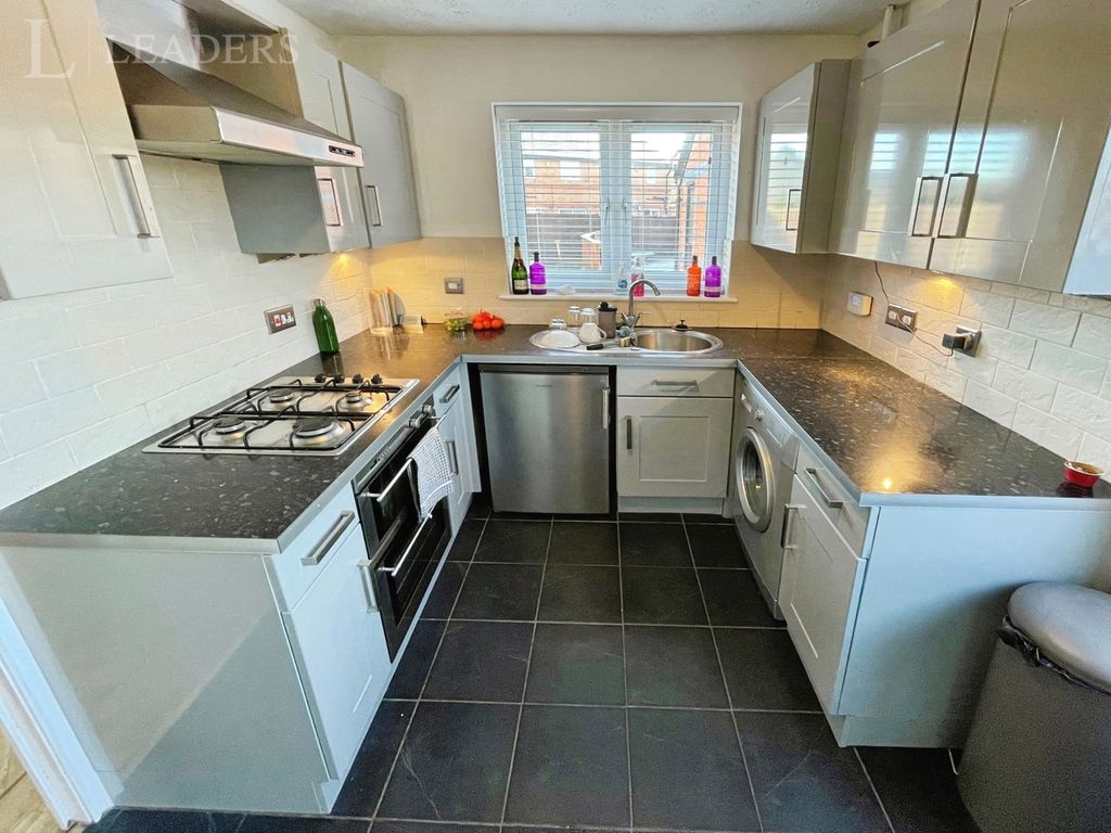 Property photo 3 of 8 Pbox-Img.Jpg