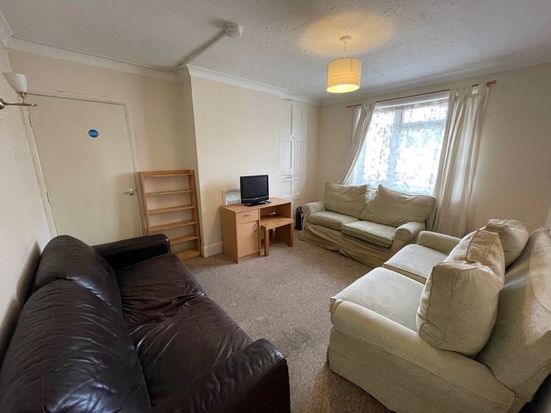 Property photo 2 of 8 Photo 5