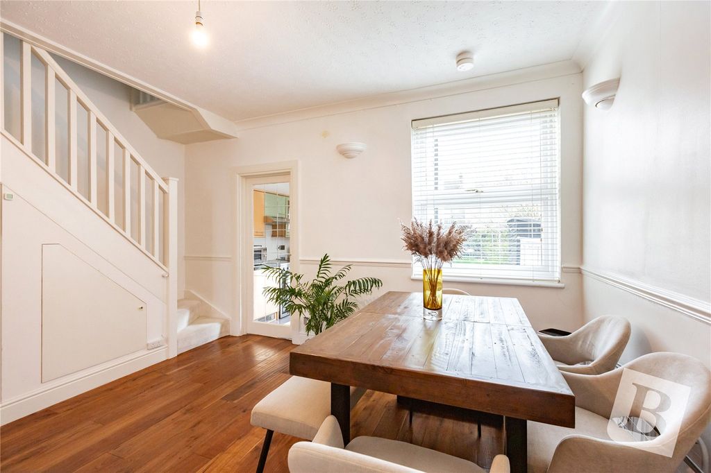 Property photo 3 of 10 Lounge/Diner