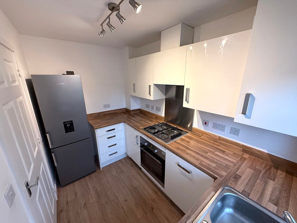 Property photo 3 of 10 View