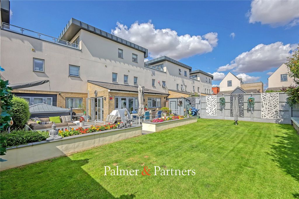 Property photo 2 of 47 Picture No. 53