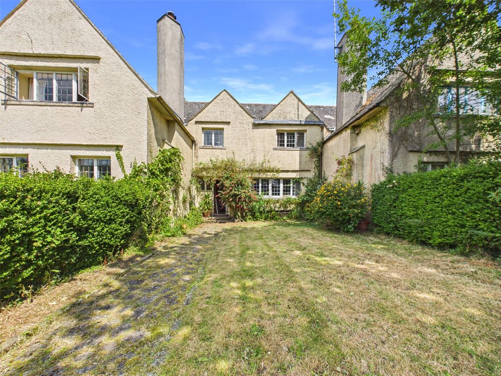 Property photo 1 of 13 Front