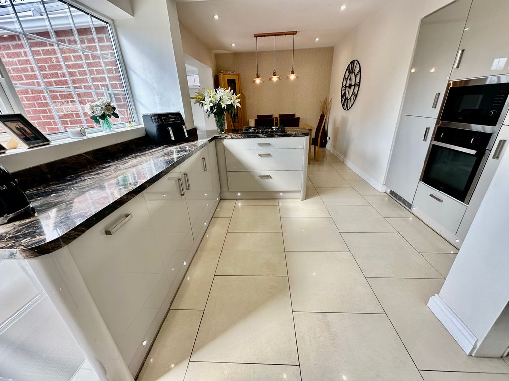 Property photo 2 of 39 Img_2098