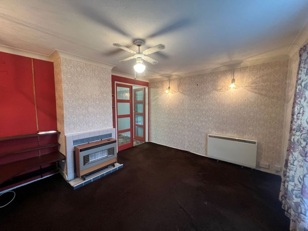 Property photo 3 of 24