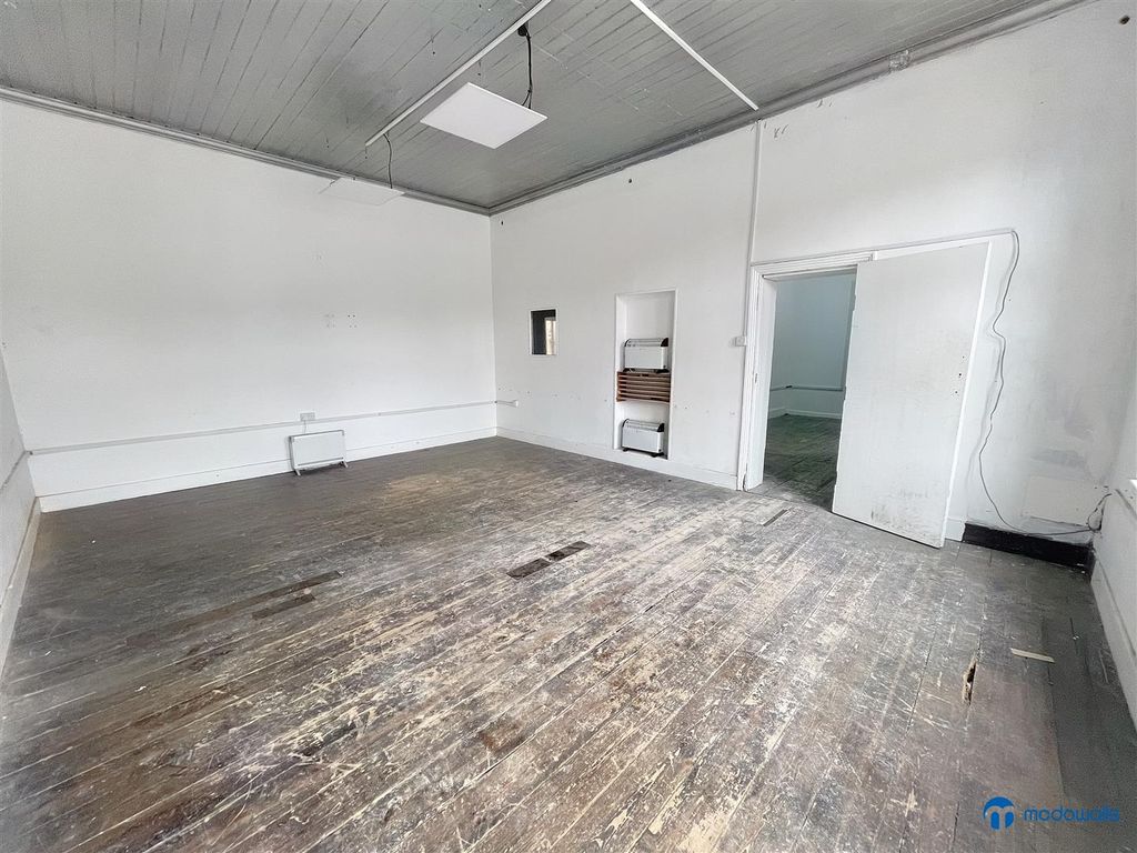 Property photo 1 of 9 1B_Darnleyrd_Unit21 (1).Jpg