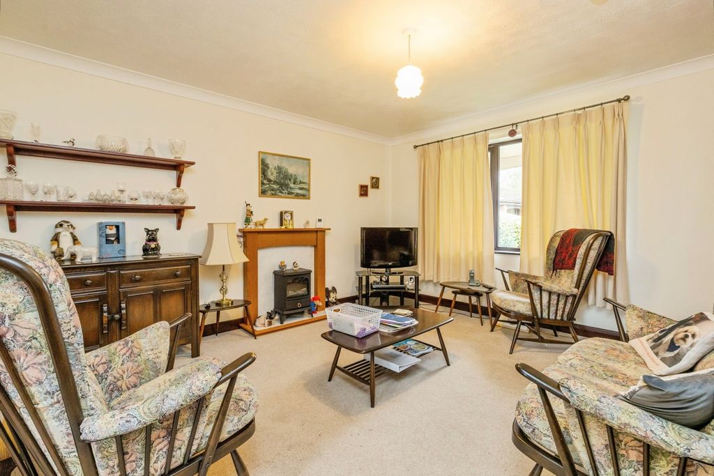 Property photo 3 of 8 Living Room