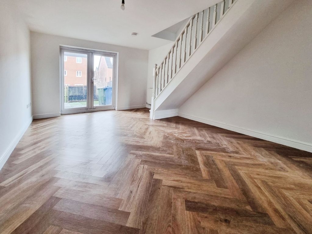 Property photo 3 of 14 Living Room