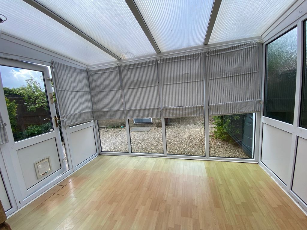 Property photo 3 of 12 Conservatory