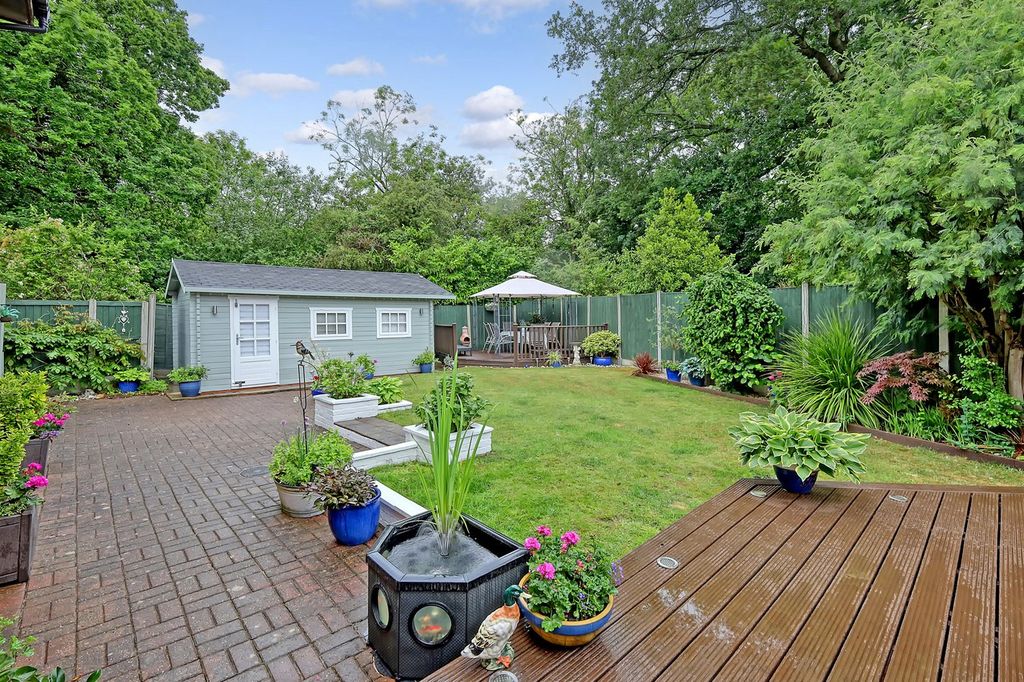 Property photo 3 of 28