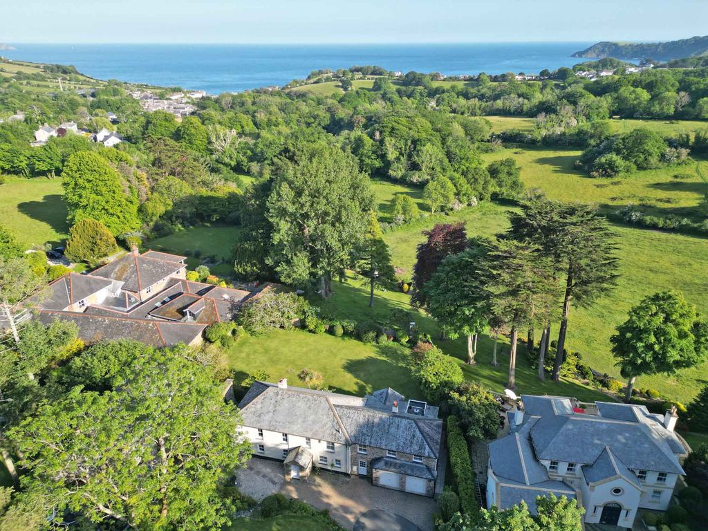 Property photo 3 of 21 Photo 3