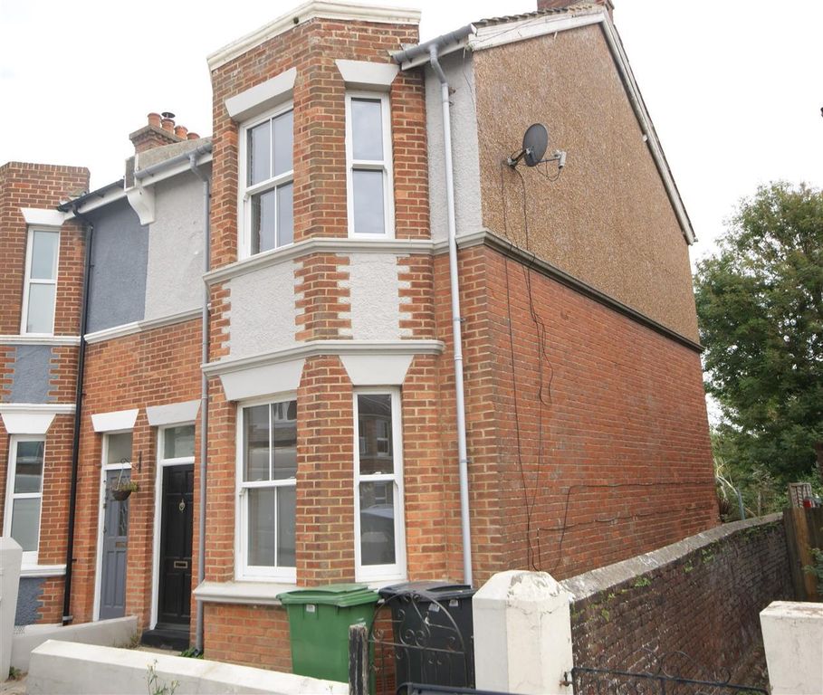 Property photo 1 of 12