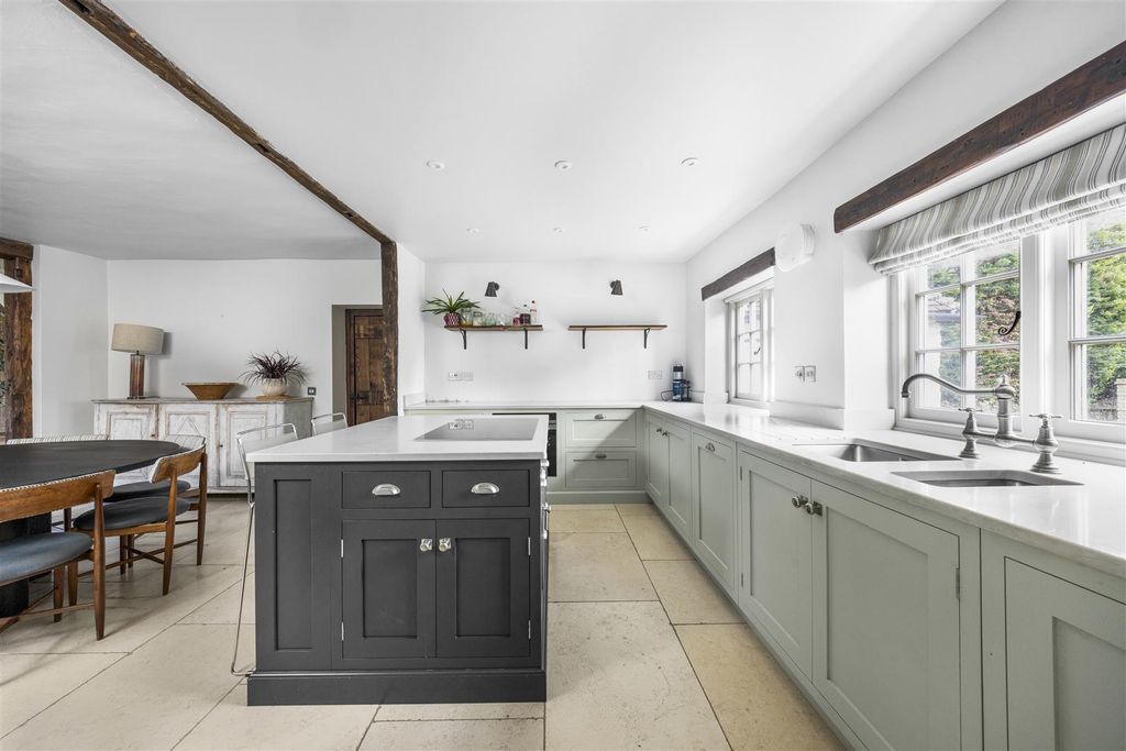 Property photo 3 of 39 Compton Cottage, Polsted Lane, Gu3 1Jf-8.Jpg