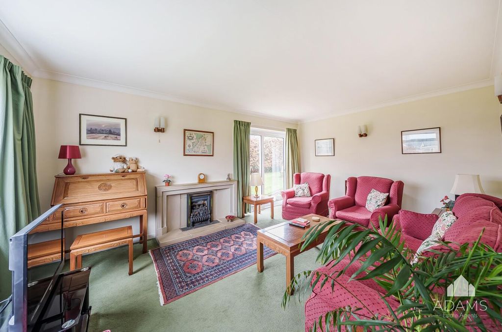 Property photo 2 of 15 Sitting Room