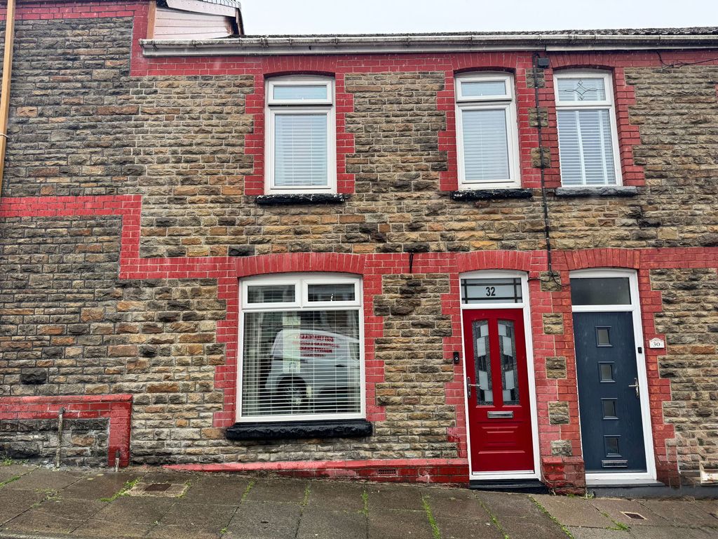 Property photo 2 of 29