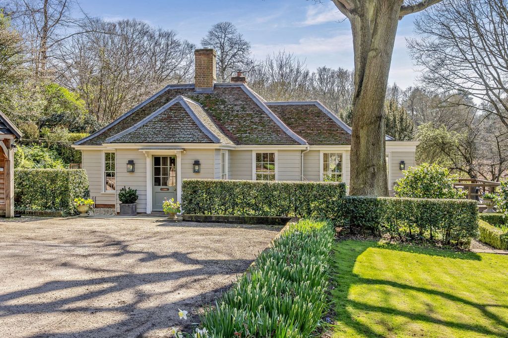 Property photo 1 of 23 Cherry Tree Cottage