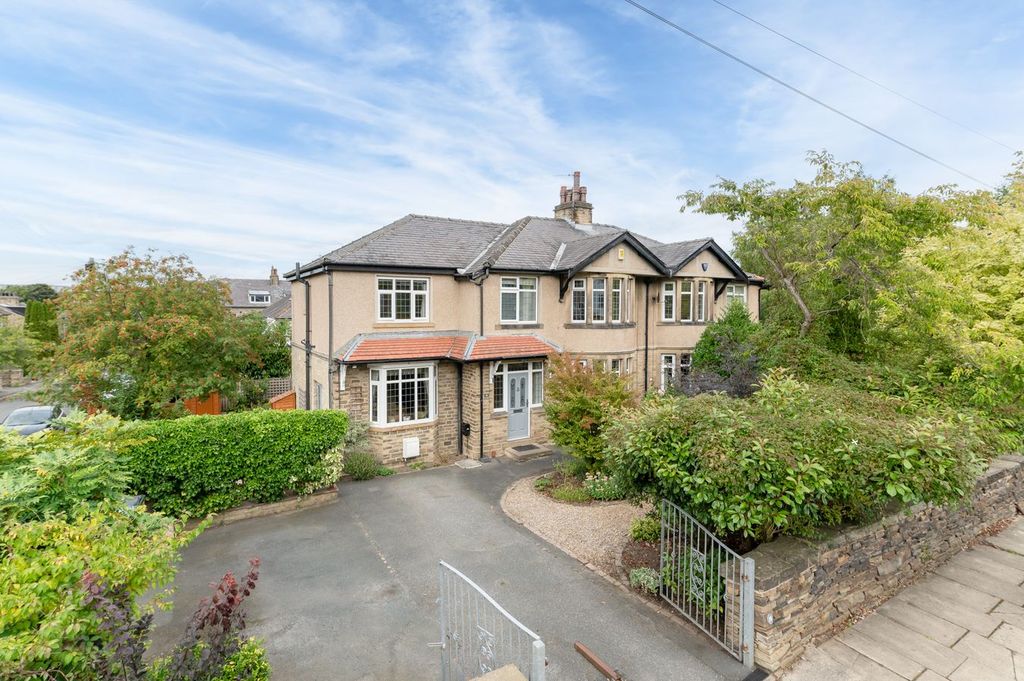 Property photo 1 of 51