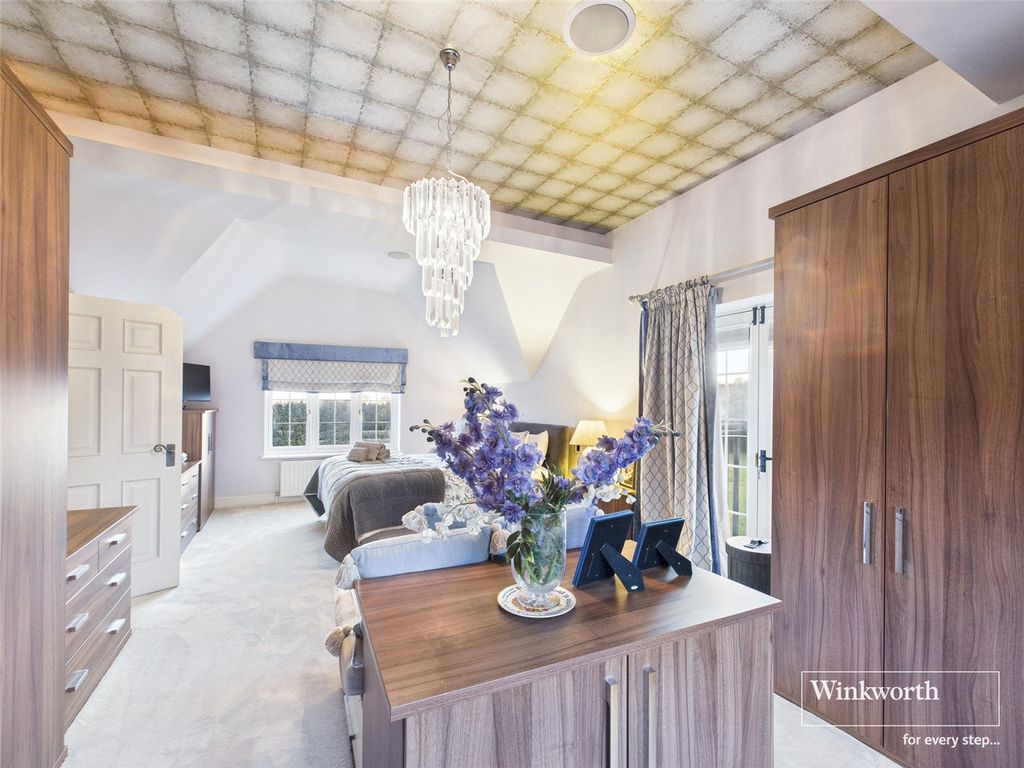 Property photo 3 of 45 Picture No. 38