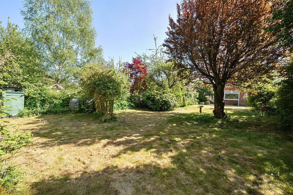 Property photo 2 of 20 1284102 (9).Jpg