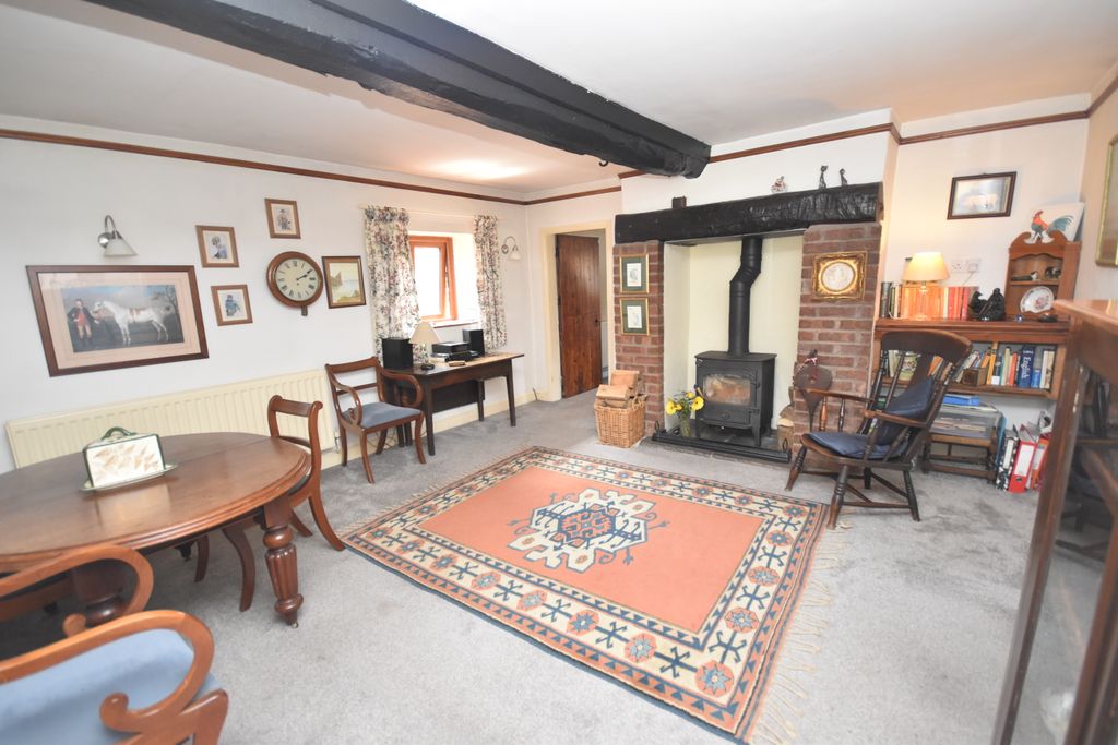 Property photo 3 of 18 Dining Room