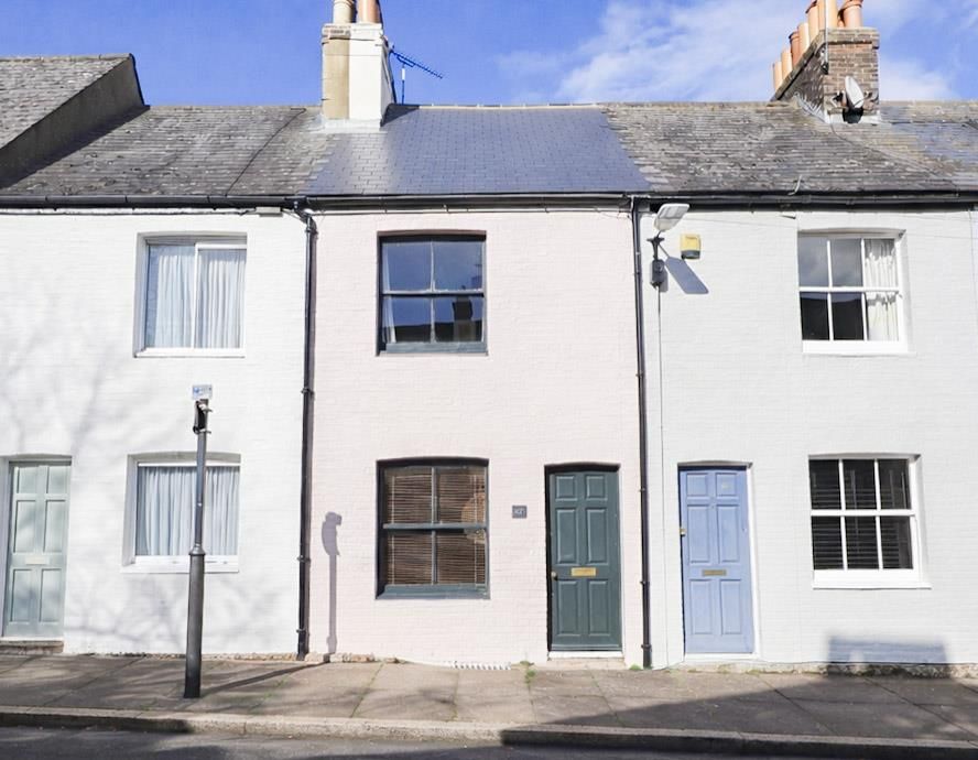 Property photo 1 of 17 Front