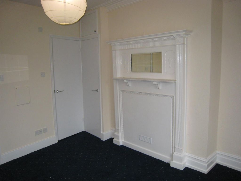 Property photo 2 of 3