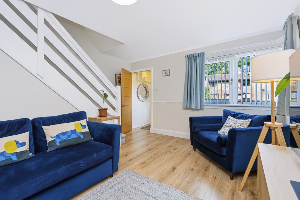 Property photo 3 of 29 5550305