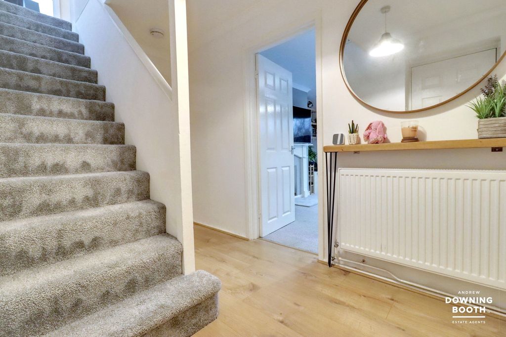 Property photo 3 of 24