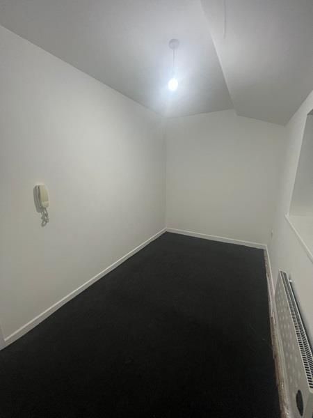 Property photo 2 of 8 Living Room 2 R.Jpg