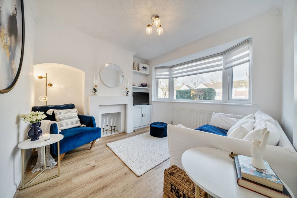 Property photo 2 of 23 Reception Room