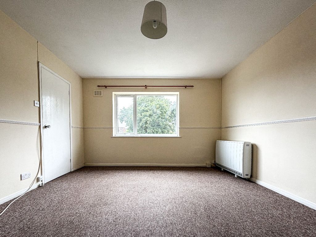 Property photo 3 of 10 5279613