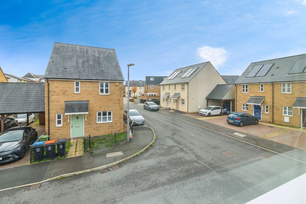 Property photo 3 of 20