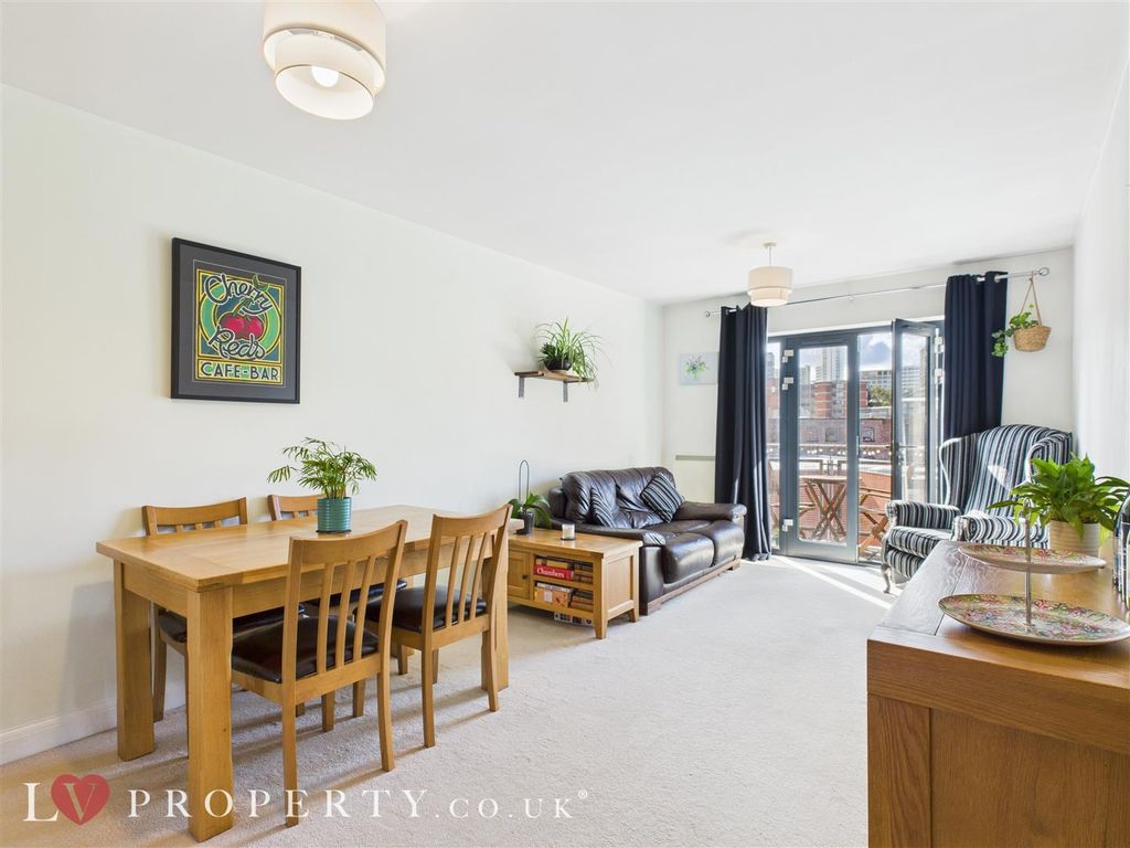 Additional image 5 of 2 bed flat for saleNewhall Court, George Street, Birmingham B3
