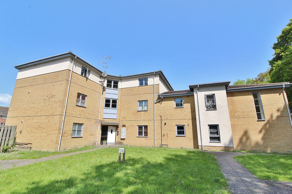 Property photo 1 of 12